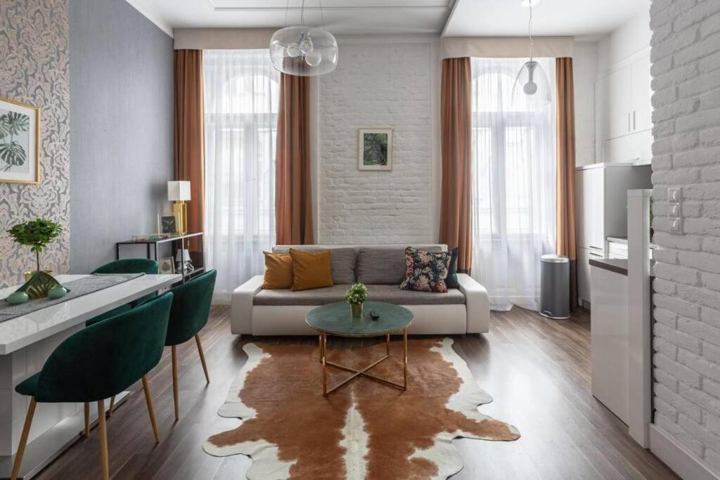 Chic, Captivating Space บูดาเปสต์ ภายนอก รูปภาพ