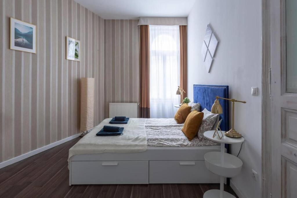 Chic, Captivating Space บูดาเปสต์ ภายนอก รูปภาพ
